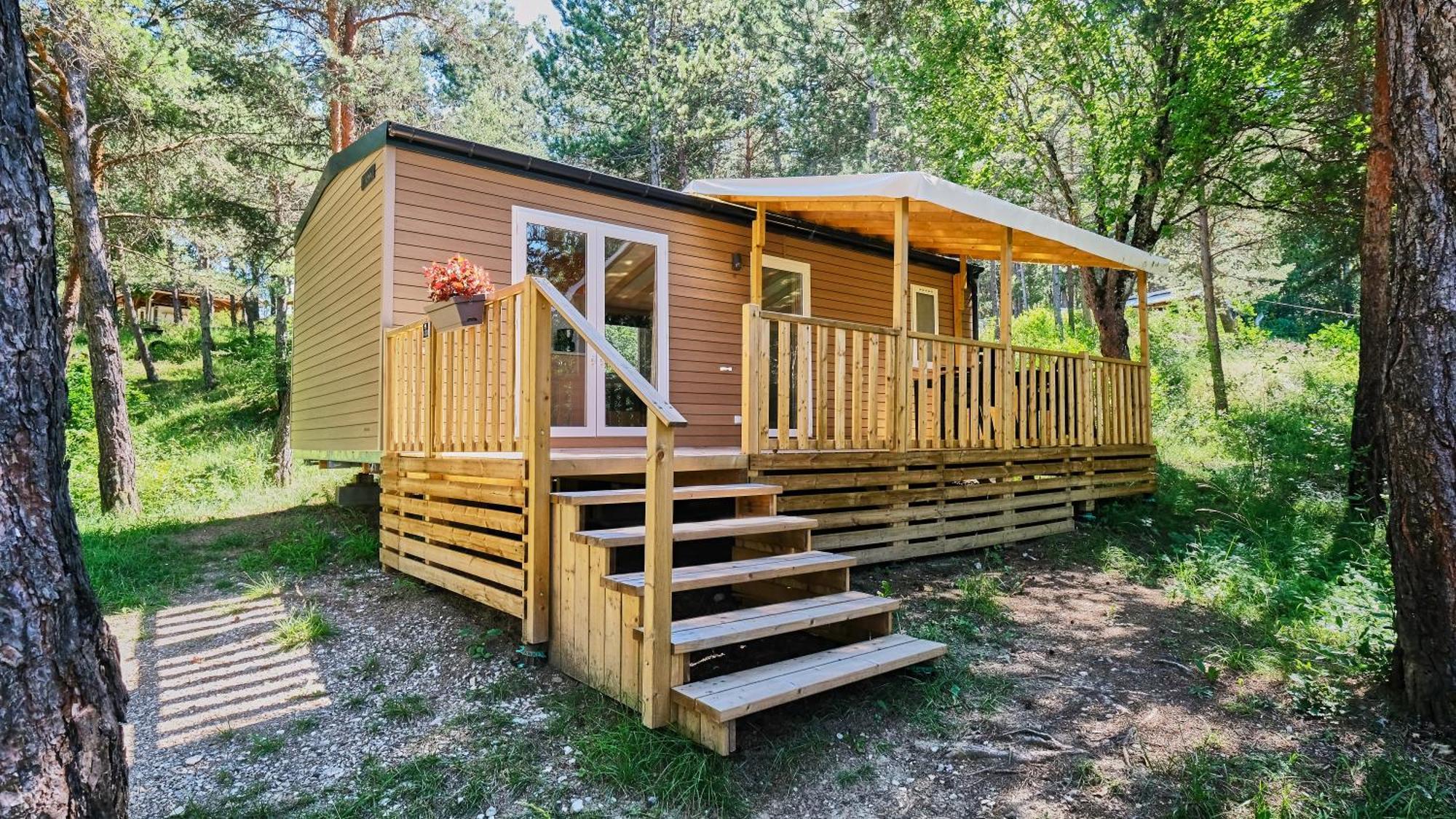 Camping Le Couriou Recoubeau-Jansac Luaran gambar